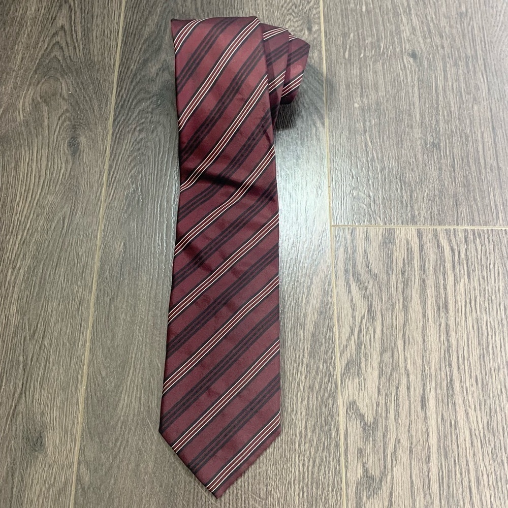 BOSS Hugo Boss Silk Maroon Diagonal Striped Classic Tie